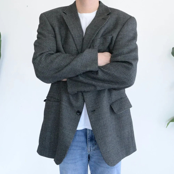 Mantles	Vintage 100% Wool Plaid Black Blazer ~ Sz 44T - Picture 2 of 12